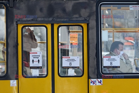 Obowiązuje nakaz zasłaniania nosa i ust