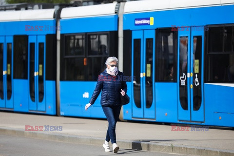 Obowiązuje nakaz zasłaniania nosa i ust