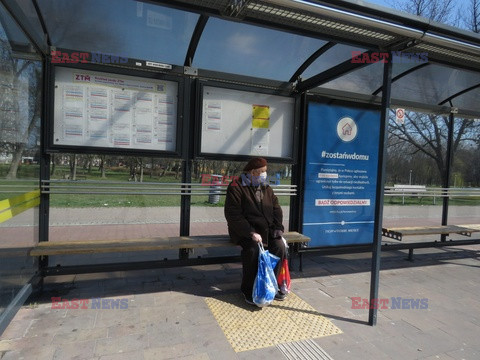 Obowiązuje nakaz zasłaniania nosa i ust