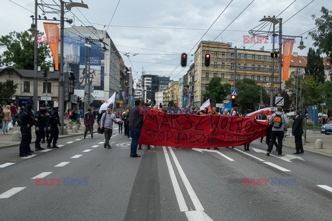 Antycovidowe "Marsze o Wolność"