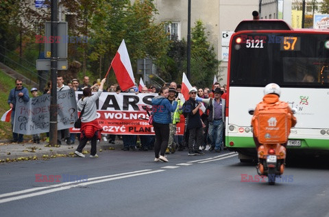 Antycovidowe "Marsze o Wolność"