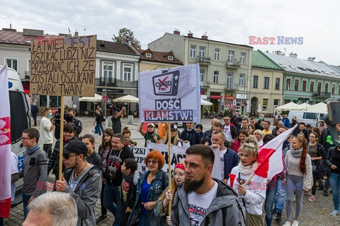 Antycovidowe "Marsze o Wolność"