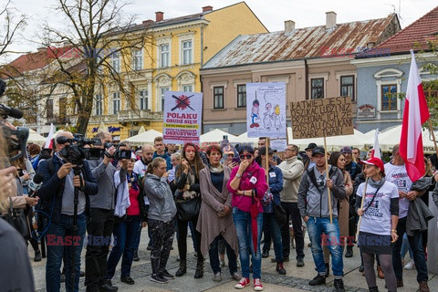 Antycovidowe "Marsze o Wolność"