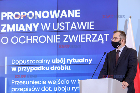 Konferencja premiera oraz ministra rolnictwa i rozwoju wsi