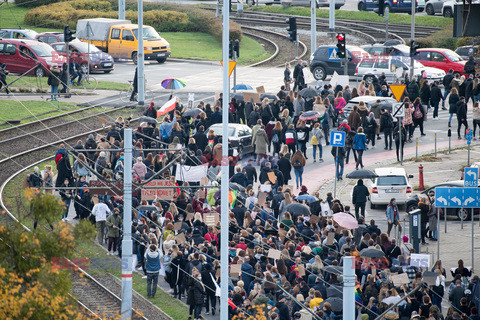 Kolejne protesty po wyroku TK ws. aborcji - dzień trzeci