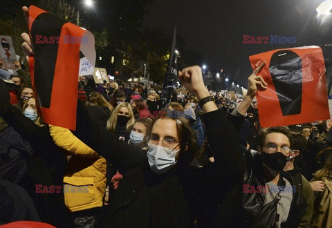 Kolejne protesty po wyroku TK ws. aborcji - dzień trzeci