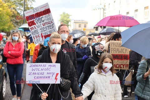 Kolejne protesty po wyroku TK ws. aborcji - dzień trzeci