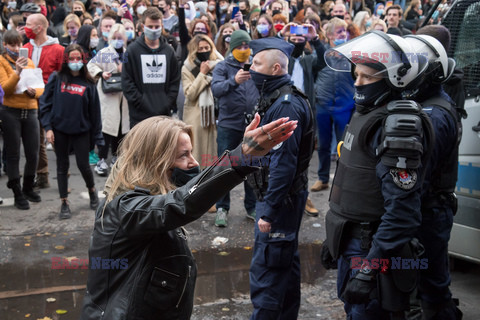 Kolejne protesty po wyroku TK ws. aborcji - dzień trzeci