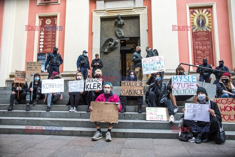 Słowo na niedzielę Strajku Kobiet