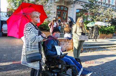 Słowo na niedzielę Strajku Kobiet