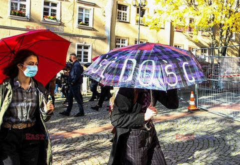 Słowo na niedzielę Strajku Kobiet