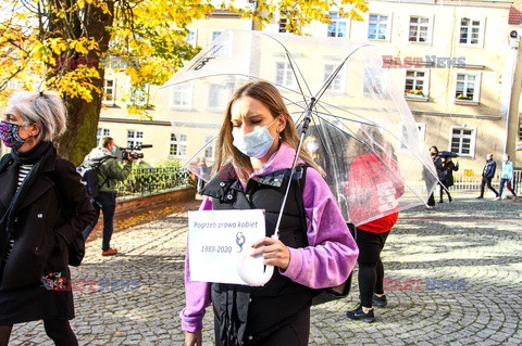 Słowo na niedzielę Strajku Kobiet