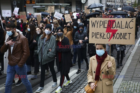 Słowo na niedzielę Strajku Kobiet