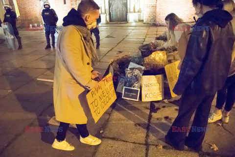 Słowo na niedzielę Strajku Kobiet