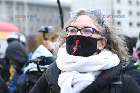 Rocznica praw wyborczych kobiet - demonstracje OSK