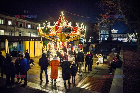 Inauguracja świątecznej iluminacji w Warszawie