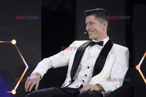 Robert Lewandowski Piłkarzem Roku Dubai Globe Soccer