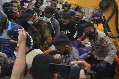 Trzęsienie ziemi na indonezyjskiej wyspie Sulawesi