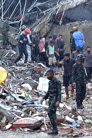 Trzęsienie ziemi na indonezyjskiej wyspie Sulawesi