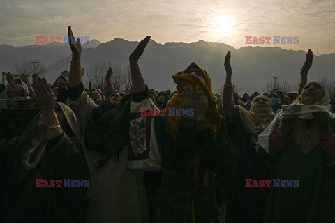Muzułmanie z Kaszmiru podczas ostatniego piątku Wniebowstapienia