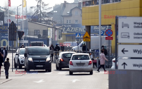 Większy ruch w sklepach meblowych i budowlanych przed lockdownem