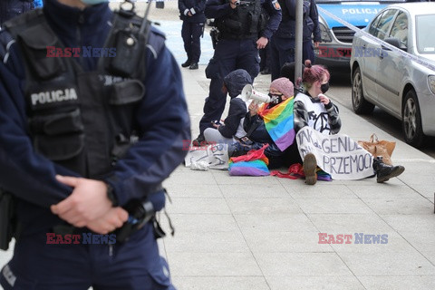 Protesty przeciwko ustawie "Tak dla rodziny, nie dla gender"