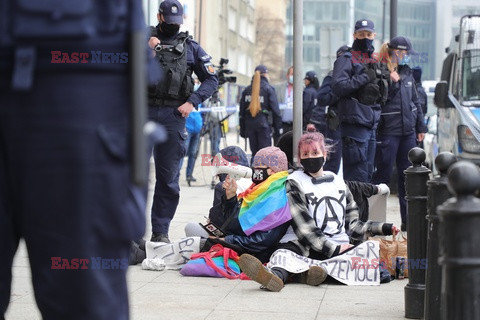 Protesty przeciwko ustawie "Tak dla rodziny, nie dla gender"