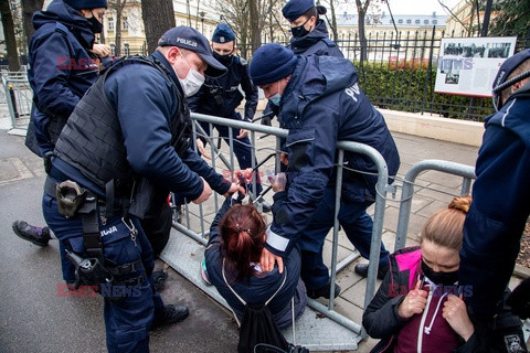 Protesty przeciwko ustawie "Tak dla rodziny, nie dla gender"