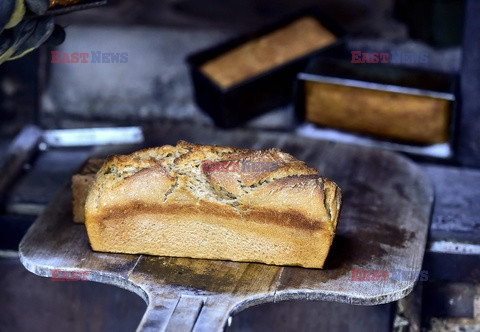 Chleb wypiekany w piecu na ogień drzewny
