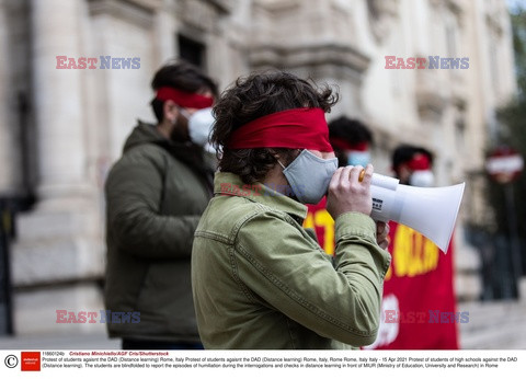 Włoscy studenci protestują przeciw zdalnej nauce