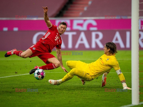 Hattrick Roberta Lewandowskiego w meczu z Borussią Moenchengladbach