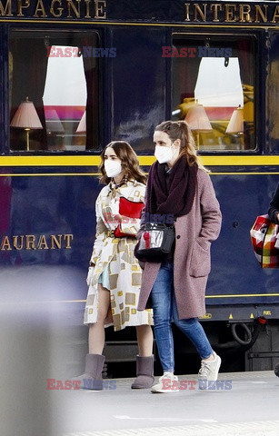 Lily Collins na planie 2. sezonu Emily In Paris