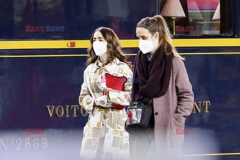 Lily Collins na planie 2. sezonu Emily In Paris