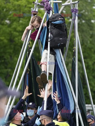 Aktywiści Extinction Rebellion zablokowali Wisłostradę