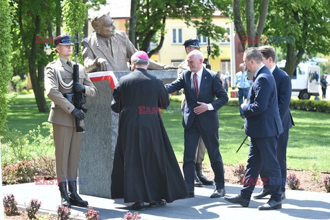 Odsłonięcie pomnika Jana Olszewskiego