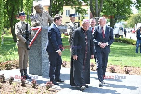 Odsłonięcie pomnika Jana Olszewskiego