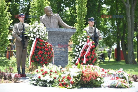 Odsłonięcie pomnika Jana Olszewskiego