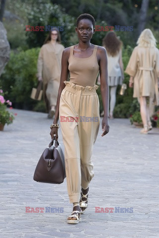 Pokaz Max Mara Resort 2022