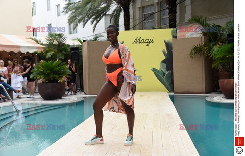 Pokazy Miami Swim Week 2021