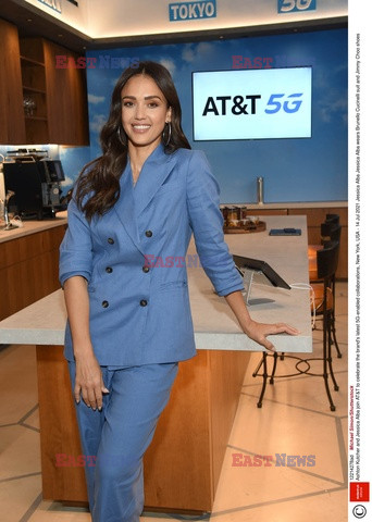 Jessica Alba i Ashton Kutcher na prezentacji AT&T 5G