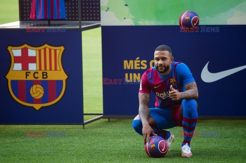 Memphis Depay podpisał kontrakt z Barceloną