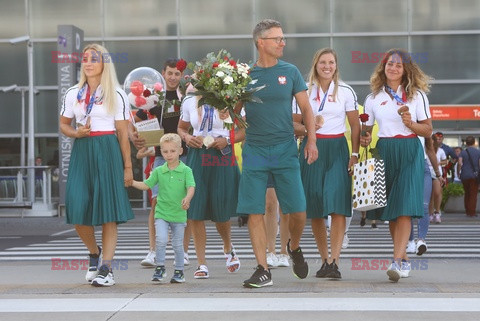 Przylot sportowców IO z Tokio