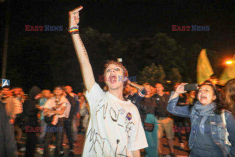 Protest przed Sejmem po przegłosowaniu lex anty-tvn