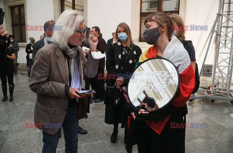 Wystawa Sztuka polityczna w CSW - otwarcie i protest