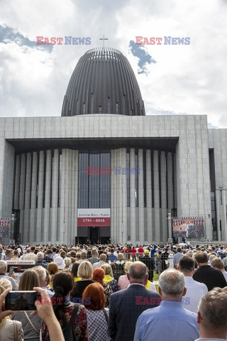 Beatyfikacja kard. Wyszyńskiego i Matki Czackiej