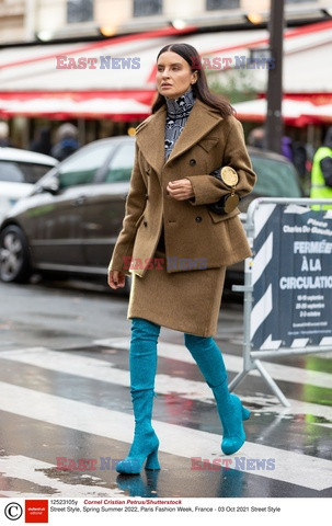 Street fashion na Tygodniu Mody w Paryżu - lato 2022