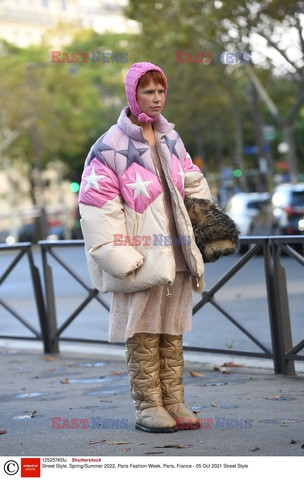 Street fashion na Tygodniu Mody w Paryżu - lato 2022