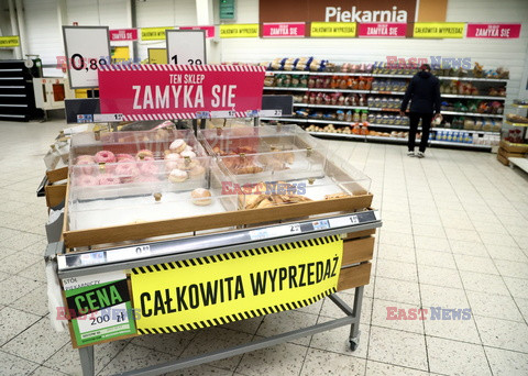 Tesco zamyka sklep na Kabatach