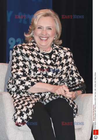 Hillary Clinton w centrum 92Y