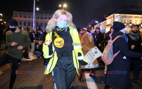 Antyfaszystowskie streetparty w Warszawie